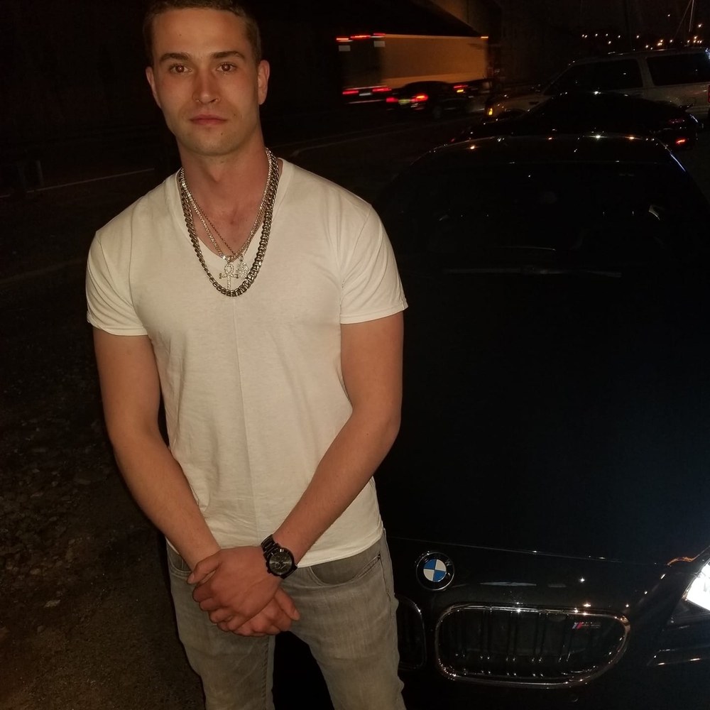 Meet your Posher, Dominick